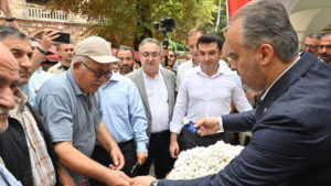 Bursa’da ‘ipeksi festival’ koza alımıyla başladı