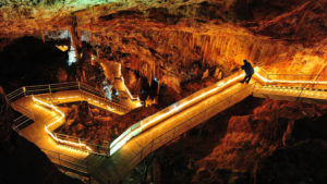 Türkiye’nin en büyük ikinci mağarası: Oylat Mağarası