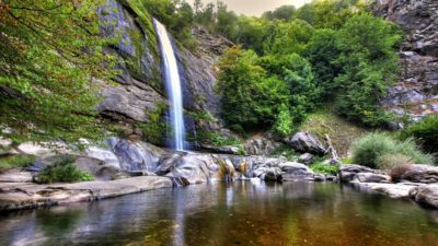 Hafta sonu yaklaştığında şehrin karmaşasından uzaklaşmak ve doğanın kollarında huzuru