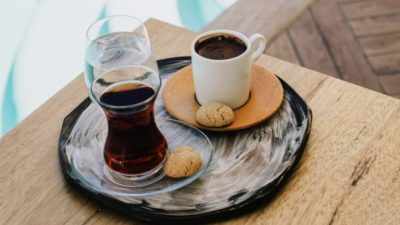 Evet başlıktaki bu soruyu ChatGPT'ye sorduk. İkisinin karşılaştırmasını yapıp bize